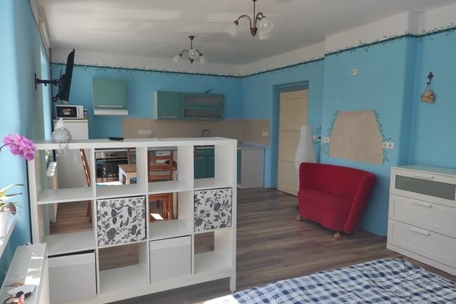 apartmán kamarytka - z-loznice-do-kuchyne